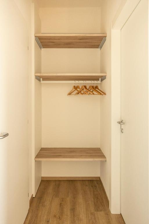 BORGOROMA - Business & Home - 11