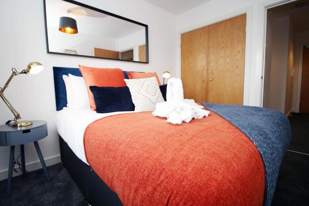 The Overstone by Mia Living 2 bedroom apartment located between Cardiff Central and Cardiff Bay