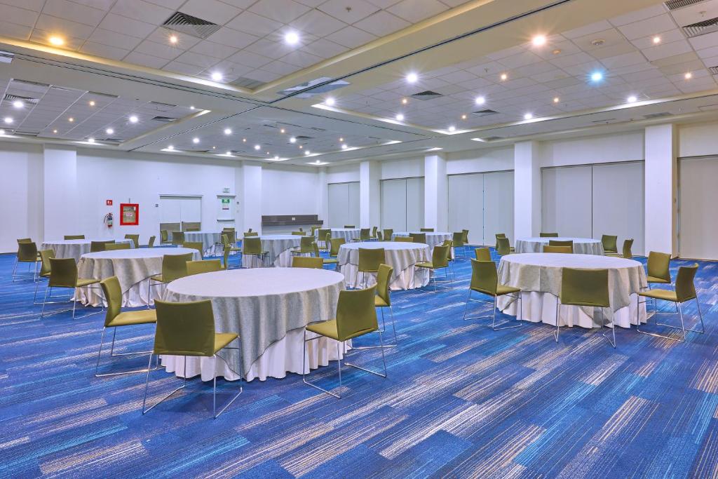 Konferenční prostory v ubytování Holiday Inn Guadalajara Patria-Universidad by IHG