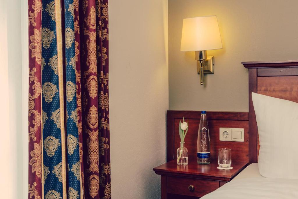 Postel nebo postele na pokoji v ubytování Landhotel Hallnberg