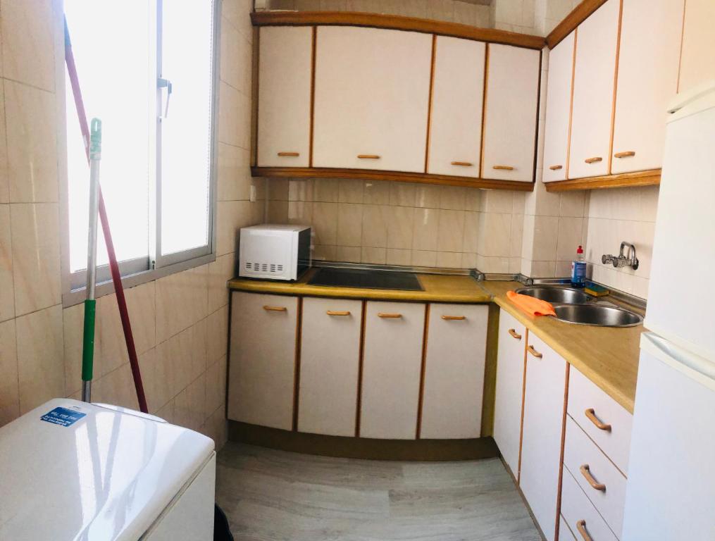 Apartment Huelin Apts, Málaga, Spain - Booking.com