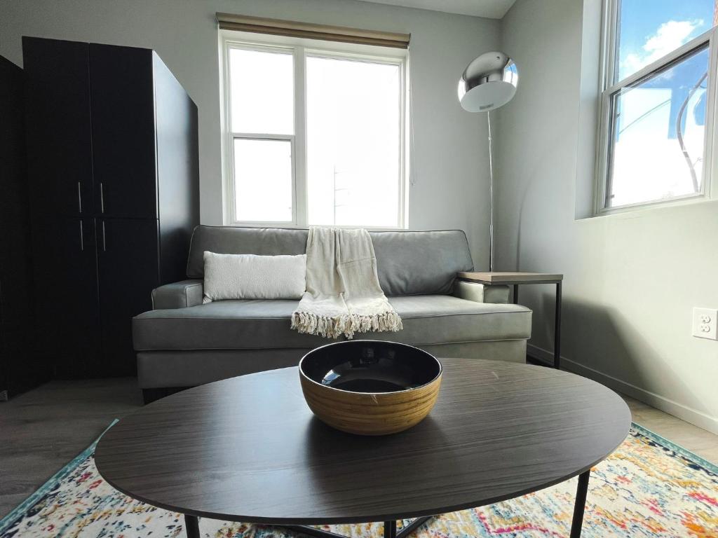 Sleepover 1BD 1BA Omaha Apartments - Luxe Familiekamer