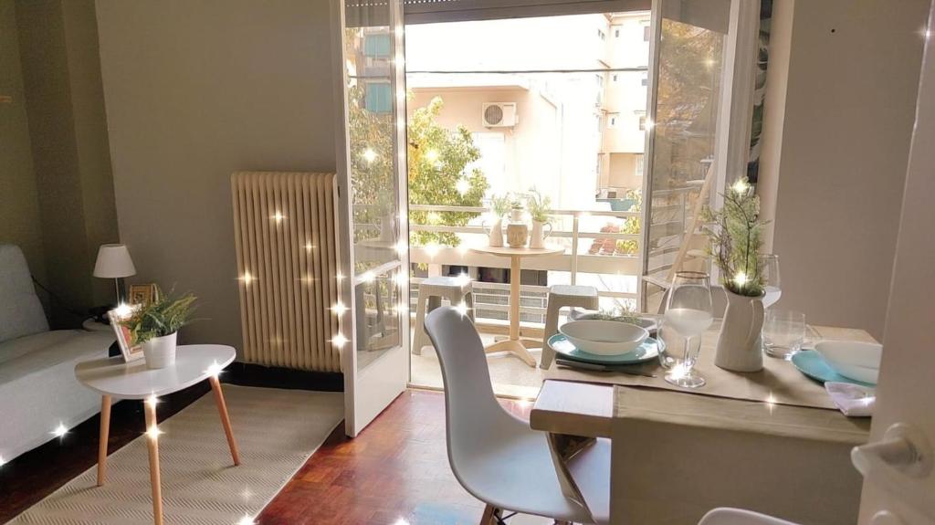 Fotografie z fotogalerie ubytování Beautiful and Quiet apartment in the centre of Athens v Aténách