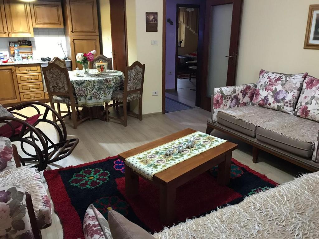 Laku Apartment - At The Heart of Tirana - Image 7