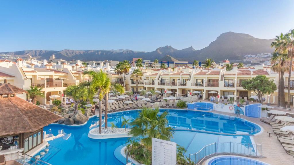 a view of the pool at the resort at Royal Sunset Beach Club in Adeje