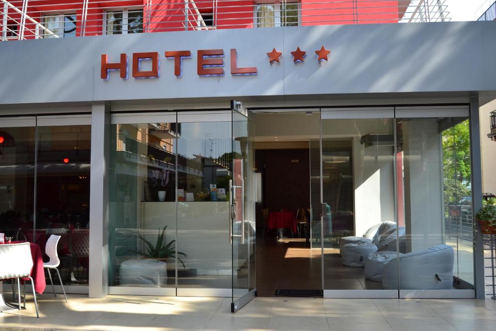 Budynek, w którym mieści się hotel