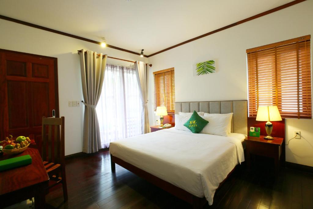 Phòng Giường Đôi Nhìn Ra Hồ Bơi