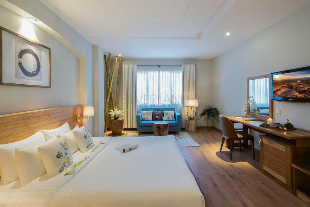Suite Có Giường Cỡ King Kèm Trà Chiều