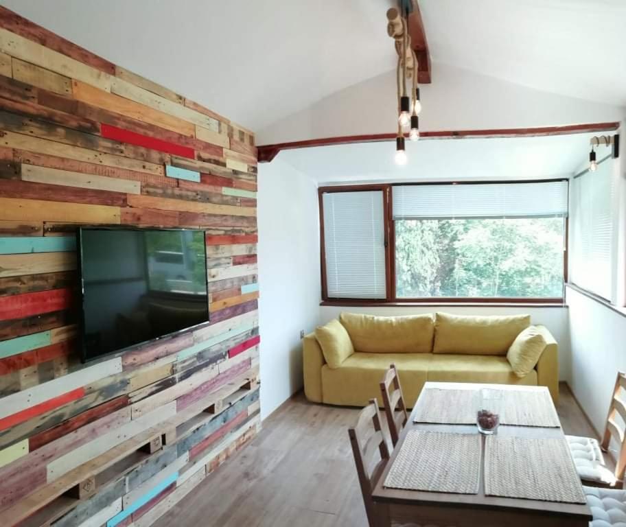 Ema guest house