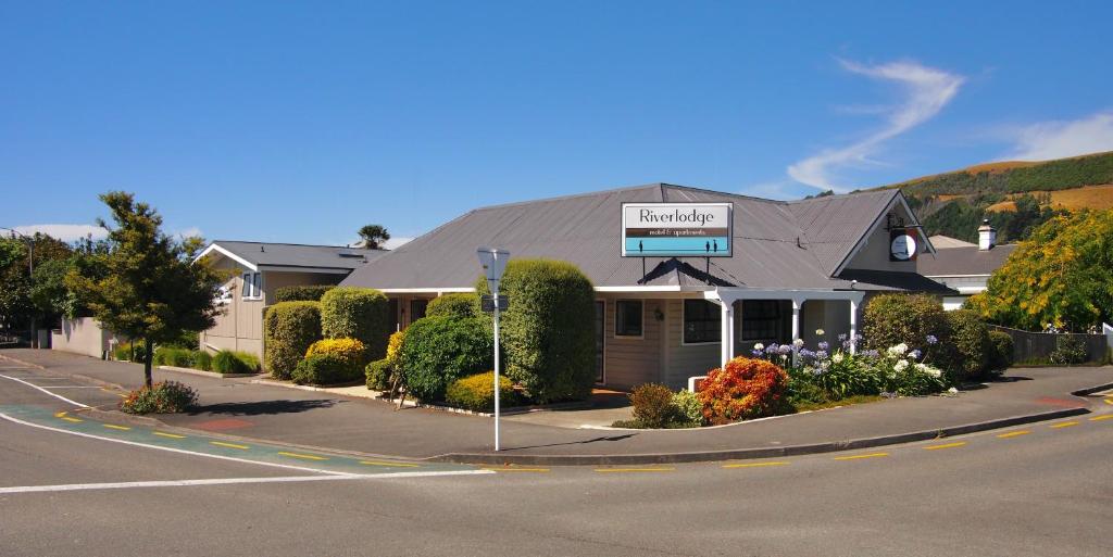 Riverlodge Motel - Resim 22