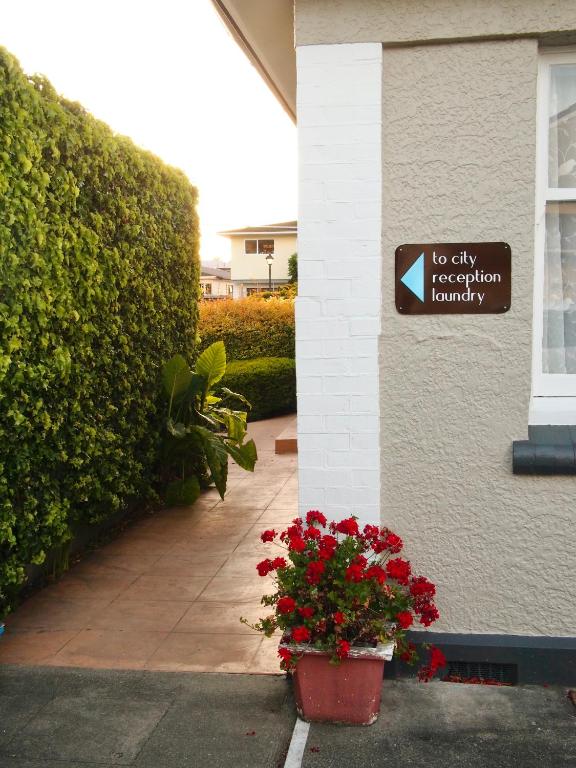 Riverlodge Motel - Resim 24