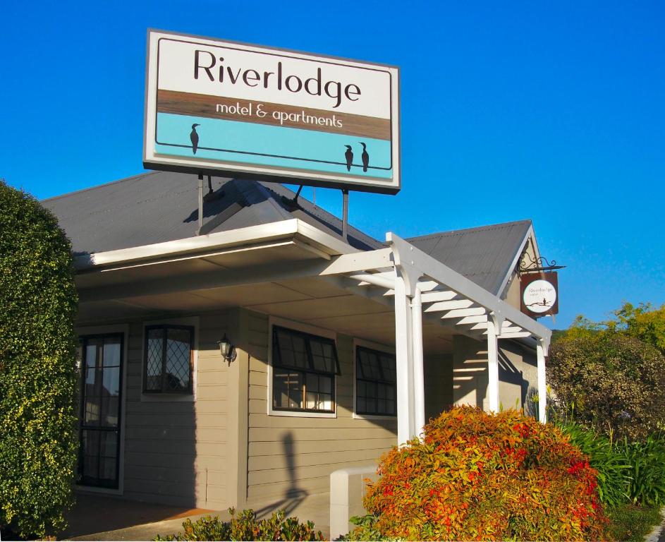 Riverlodge Motel - Resim 25