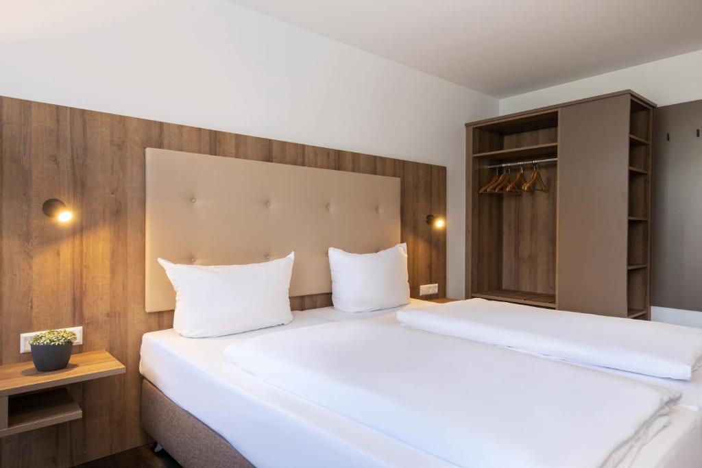 ACHAT Hotel Stuttgart Zuffenhausen - Resim 27