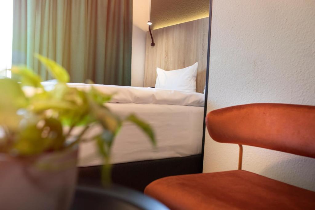 ACHAT Hotel Stuttgart Zuffenhausen - Resim 38