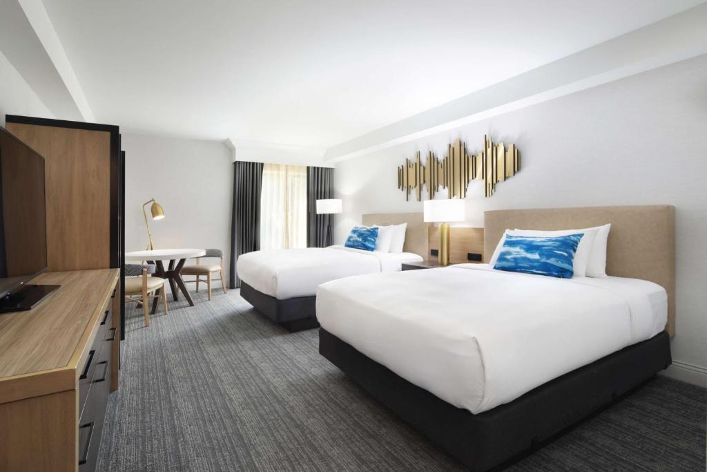Sonesta Silicon Valley - View De Deux Reines Préférée - Pool