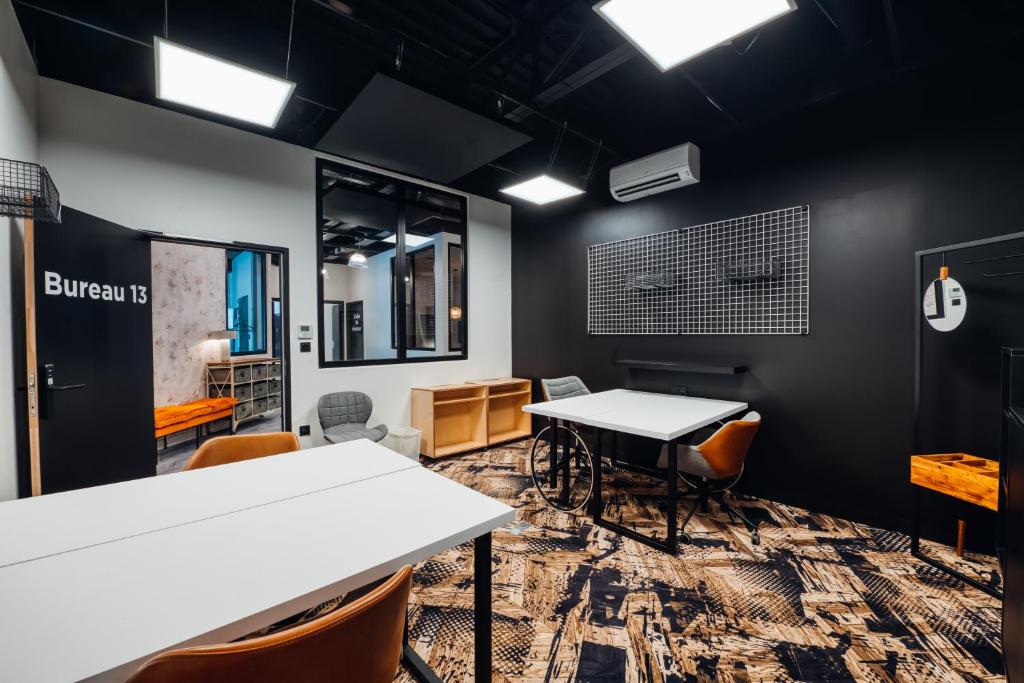 COWOOL AVIGNON - Resim 16