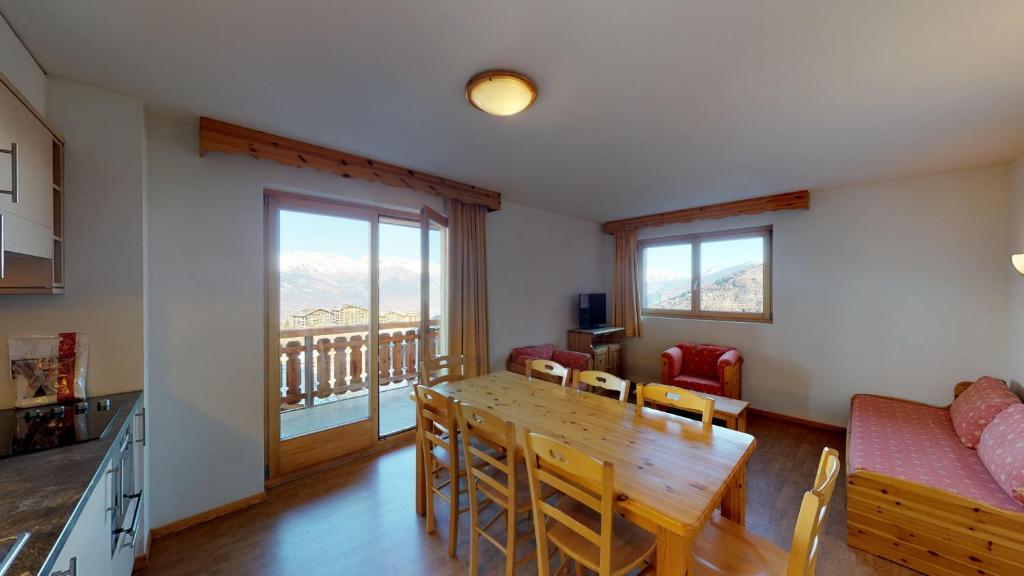 Pracondu 1 001 - OUTDOOR & FUN apartment 8 pers