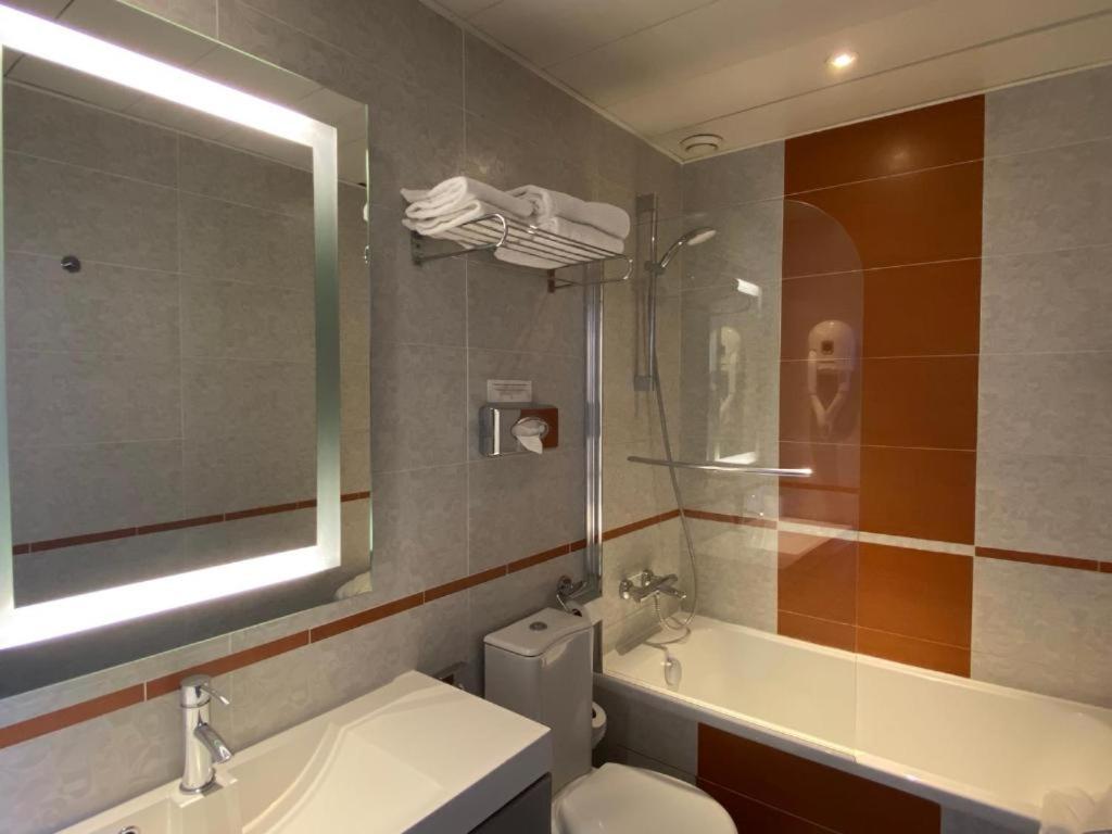 Hotel Elysa-Luxembourg - Standard Double Or Twin Room