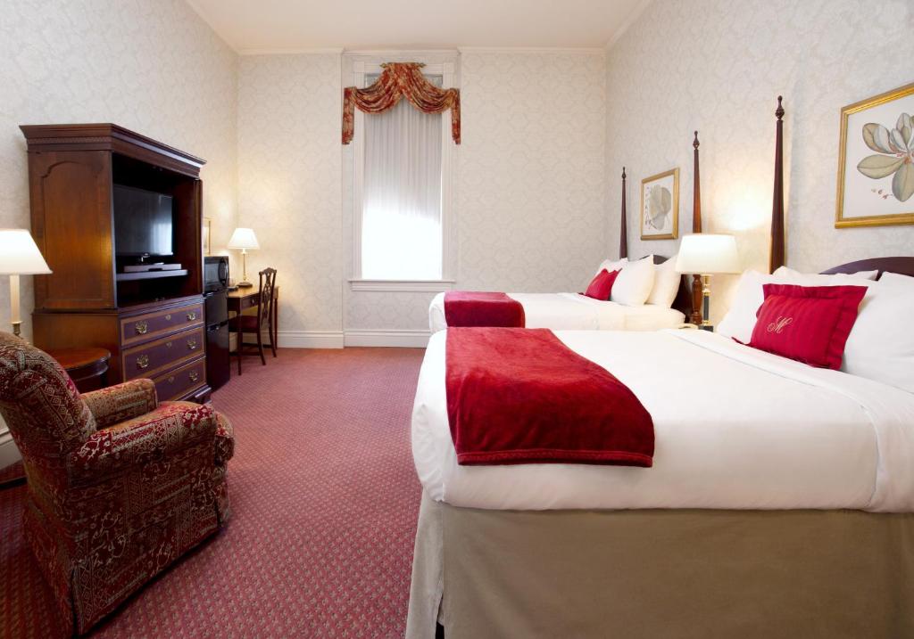 General Morgan Inn - Deluxe Double Room