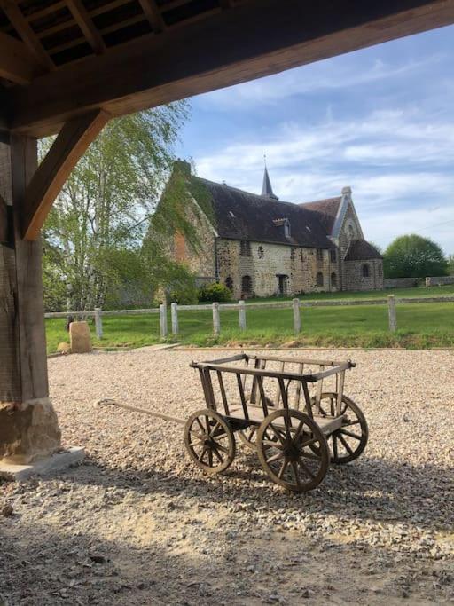 Sainte Suzanne gite de LA CHARRETERIE - Two-Bedroom House