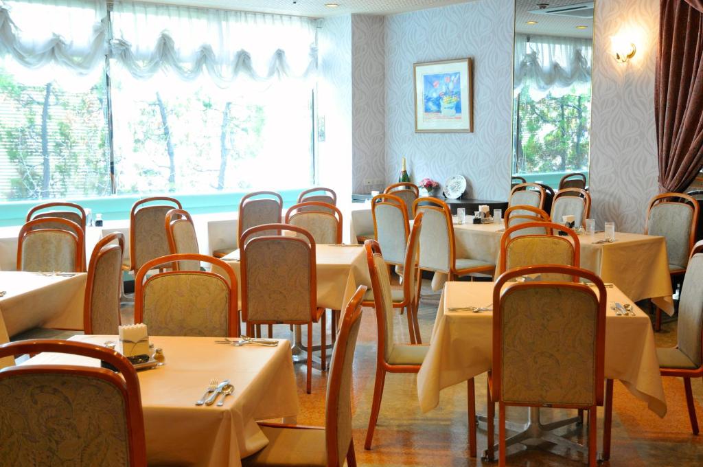 Posezení v ubytování Hotel Listel Shinjuku