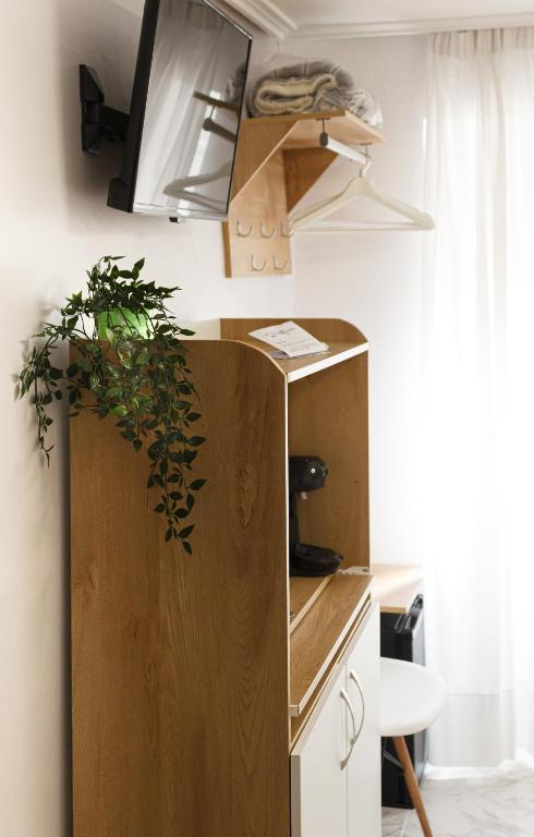 A kitchen or kitchenette at Pensión Úbeda