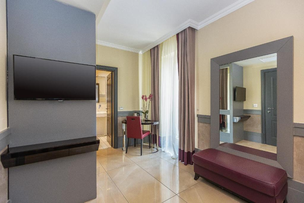 Hotel Castellino Roma - Deluxe Quadruple Room