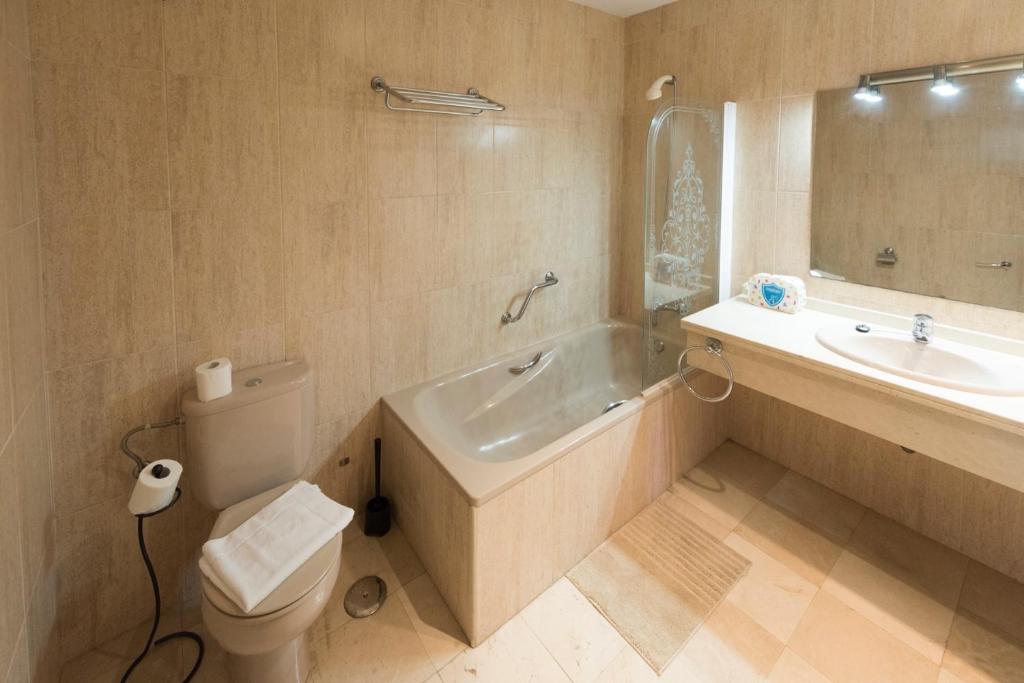 Fotografia z galérie ubytovania Spacious flat with pool in Marbella v Marbelli