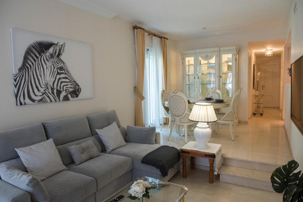 Fotografia z galérie ubytovania Spacious flat with pool in Marbella v Marbelli