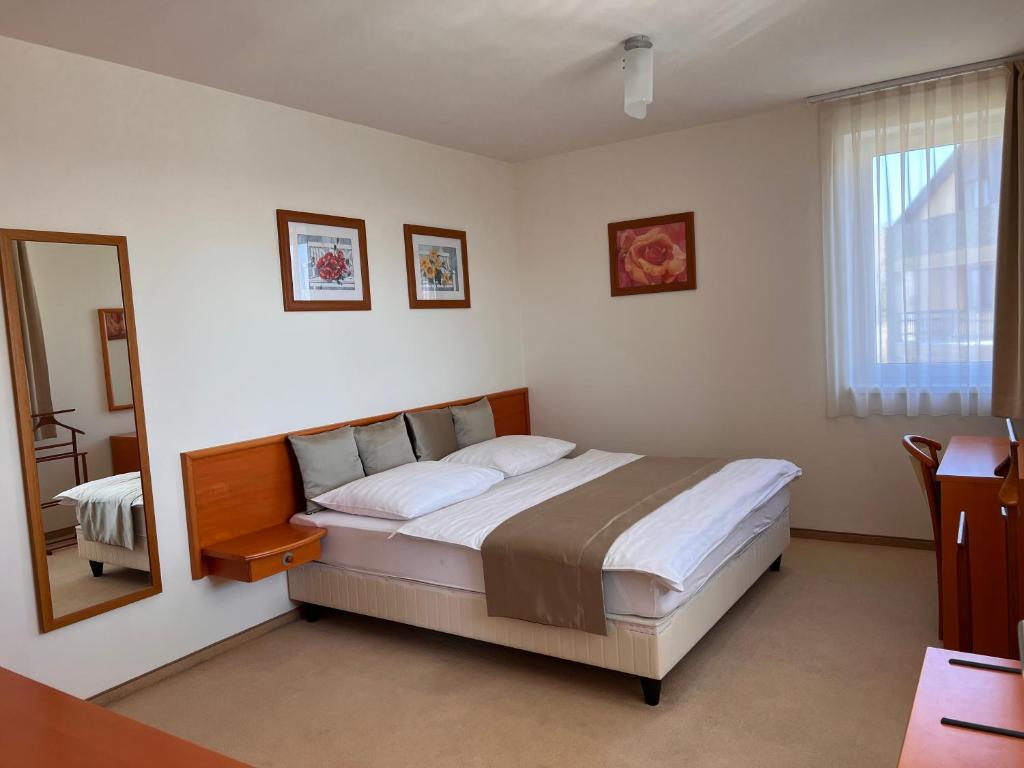 Chance Apartman-Birdland Villapark Bükfürdő 9740 Bük, Golf út 8 D.ép. 2/15 kép - 1