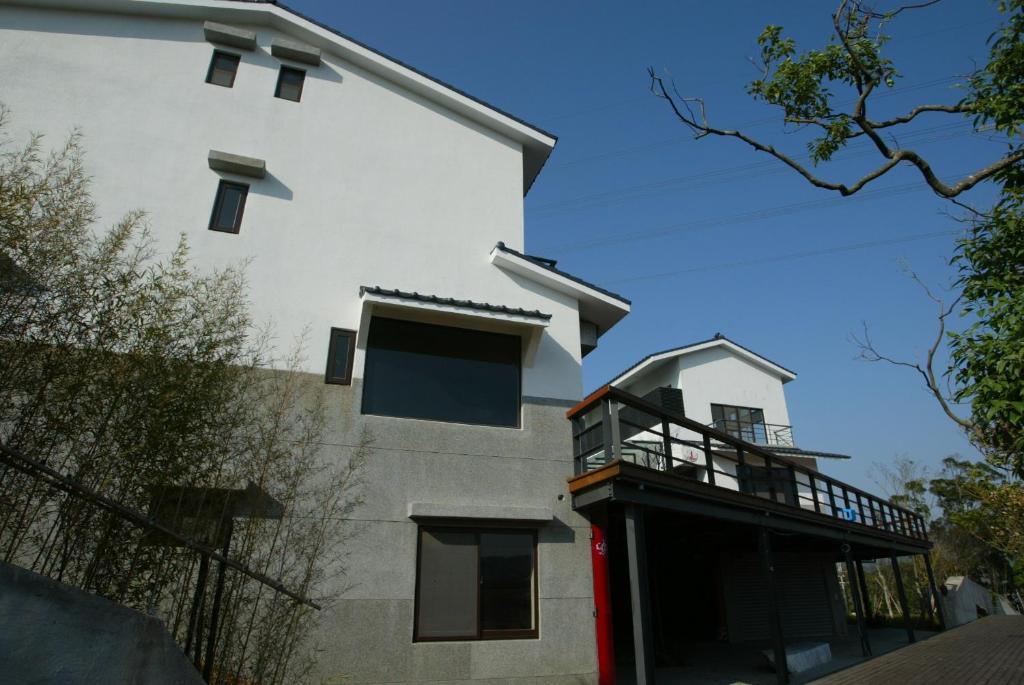 薄霧館樓中樓民宿評價、特色體驗、房價資訊、訂房連結 – 親切服務與山景休憩 - 照片 9