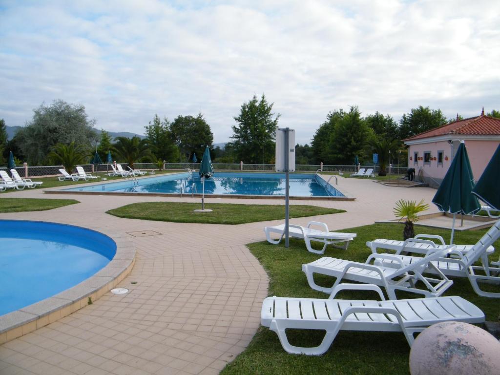 Bazén v ubytování INATEL Cerveira Hotel nebo v jeho okolí