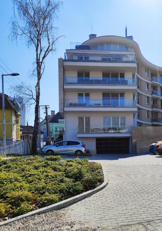 Budova, v ktorej sa apartmán nachádza