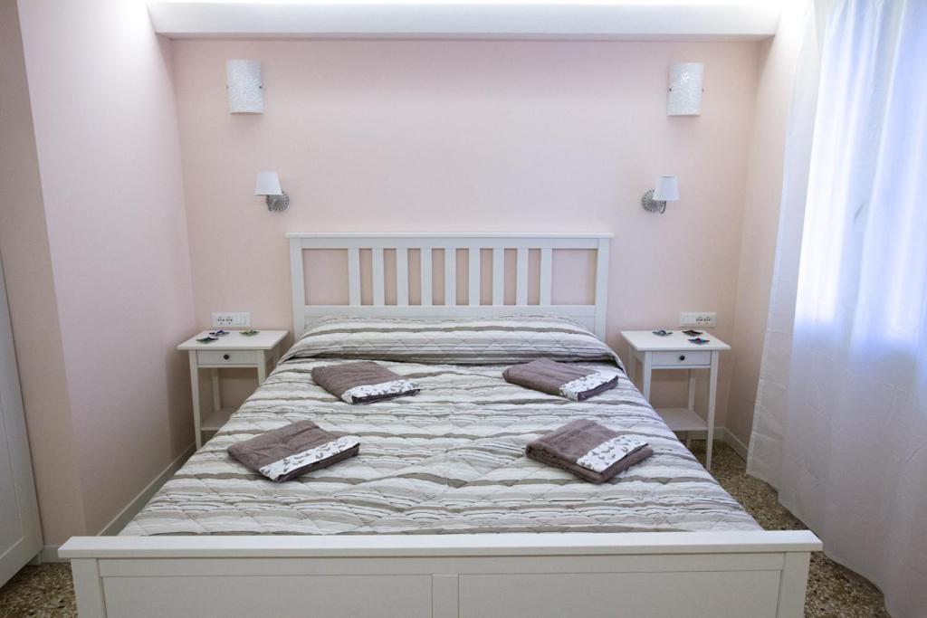 Venice Rialto Bridge Apartment - 7