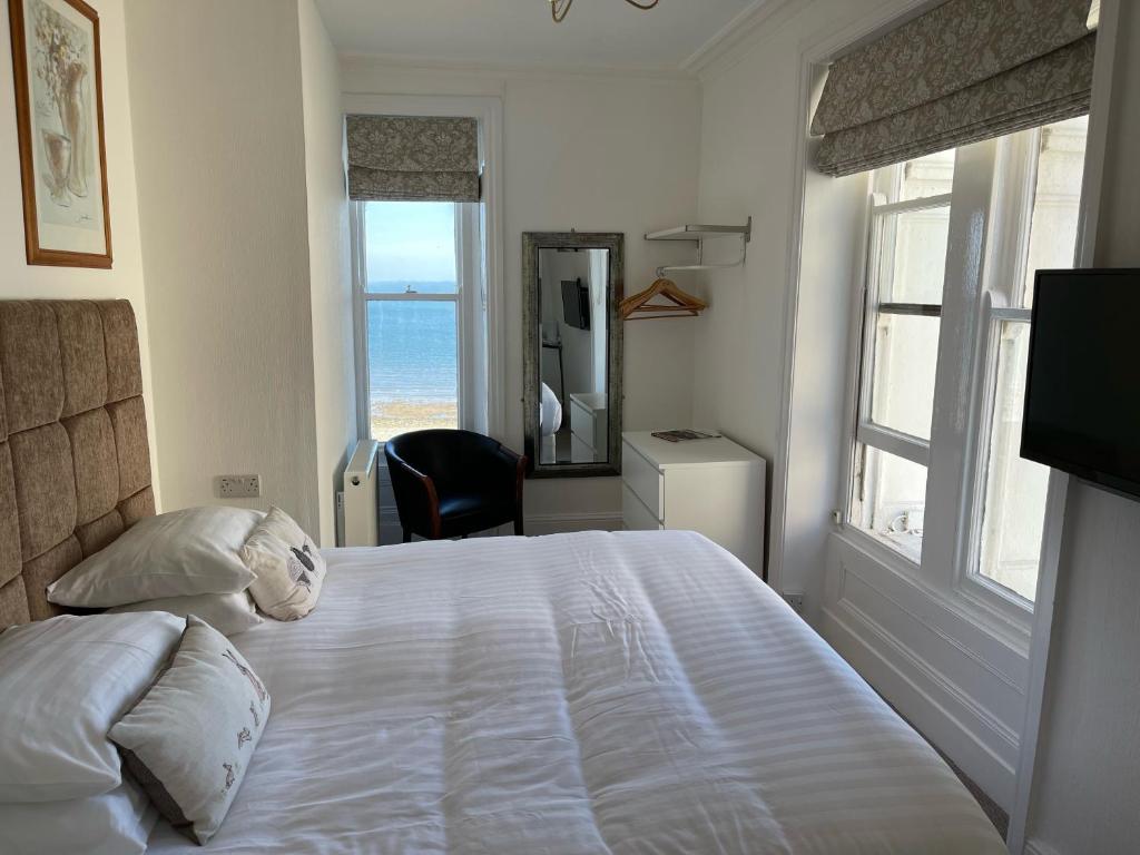 
Twin Room with Sea View
