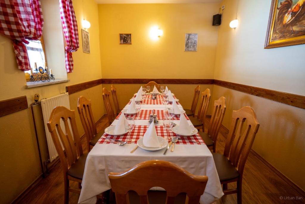 Restaurace v ubytování Gostilna Logar