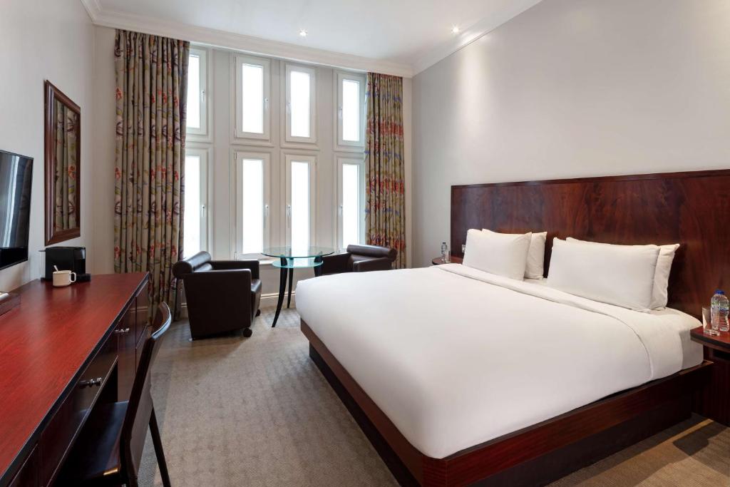 Radisson Blu Hotel, London Euston Square - Resim 11