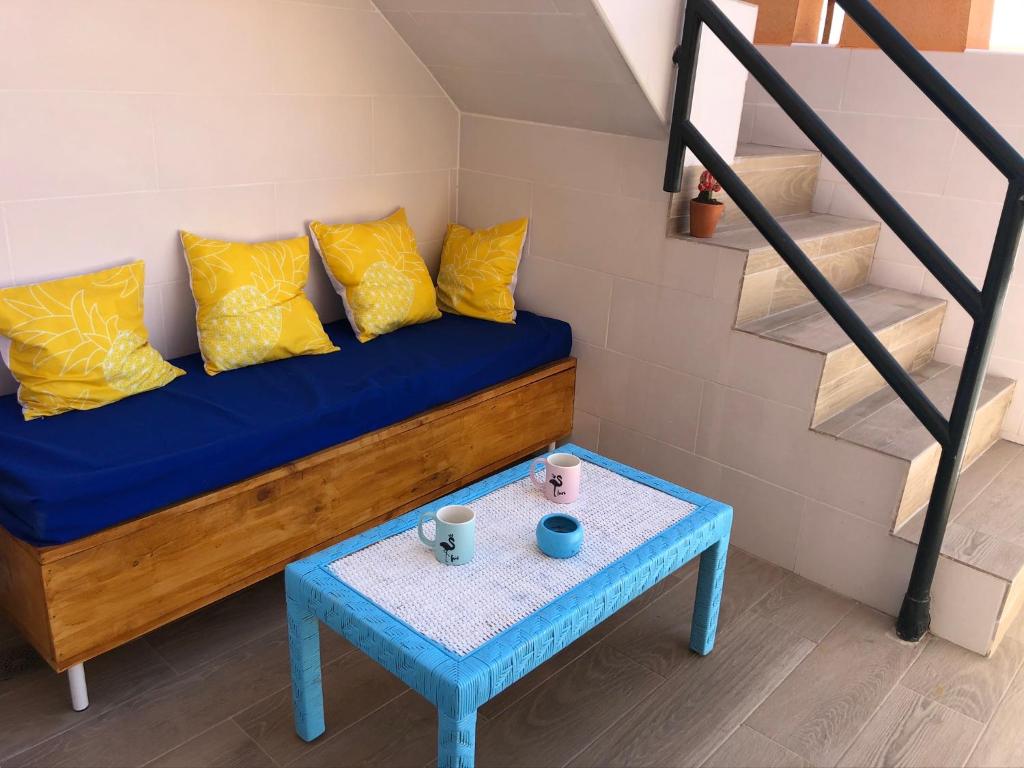 Część wypoczynkowa w obiekcie Atico con piscina privada a 100m del mar