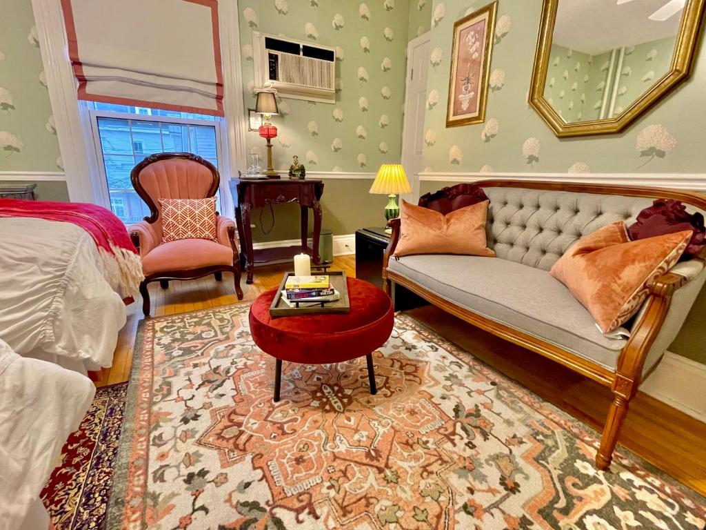 Area soggiorno di Charlotte's Rose Inn
