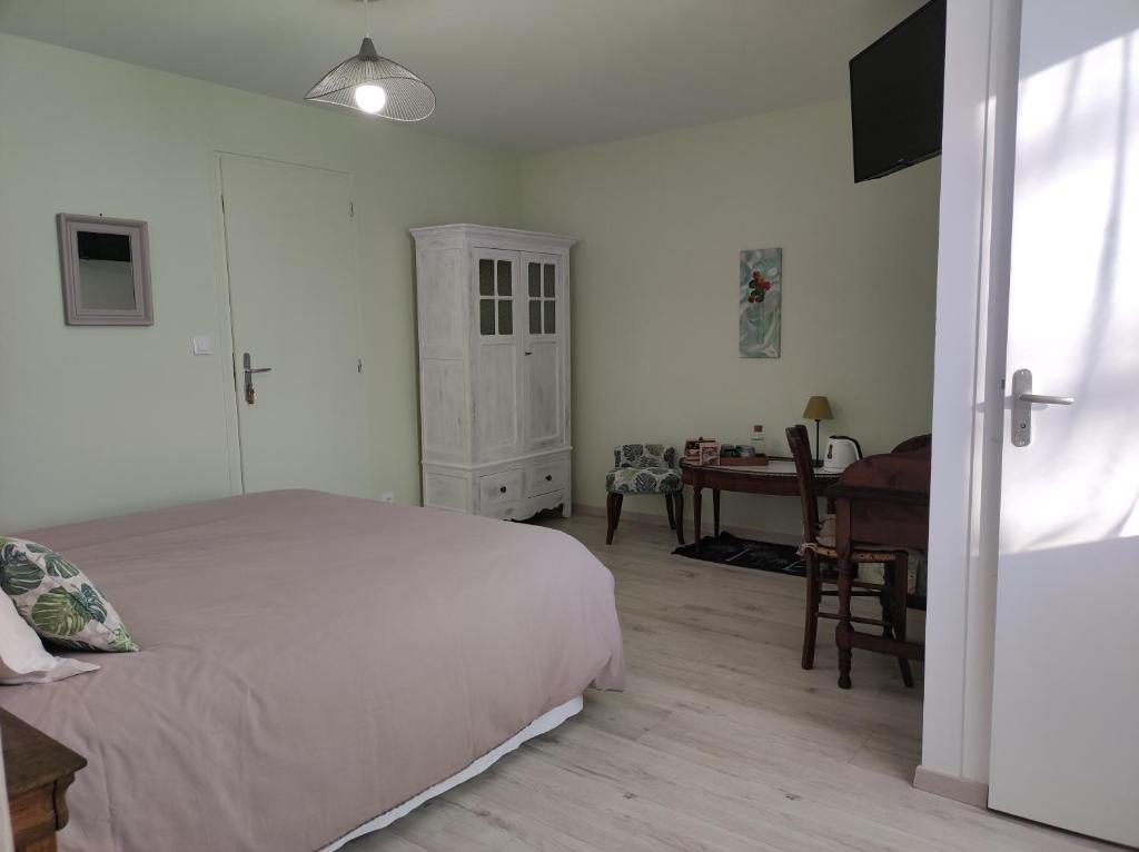 A la Ferme de Saint Germain - Queen Room With Garden View