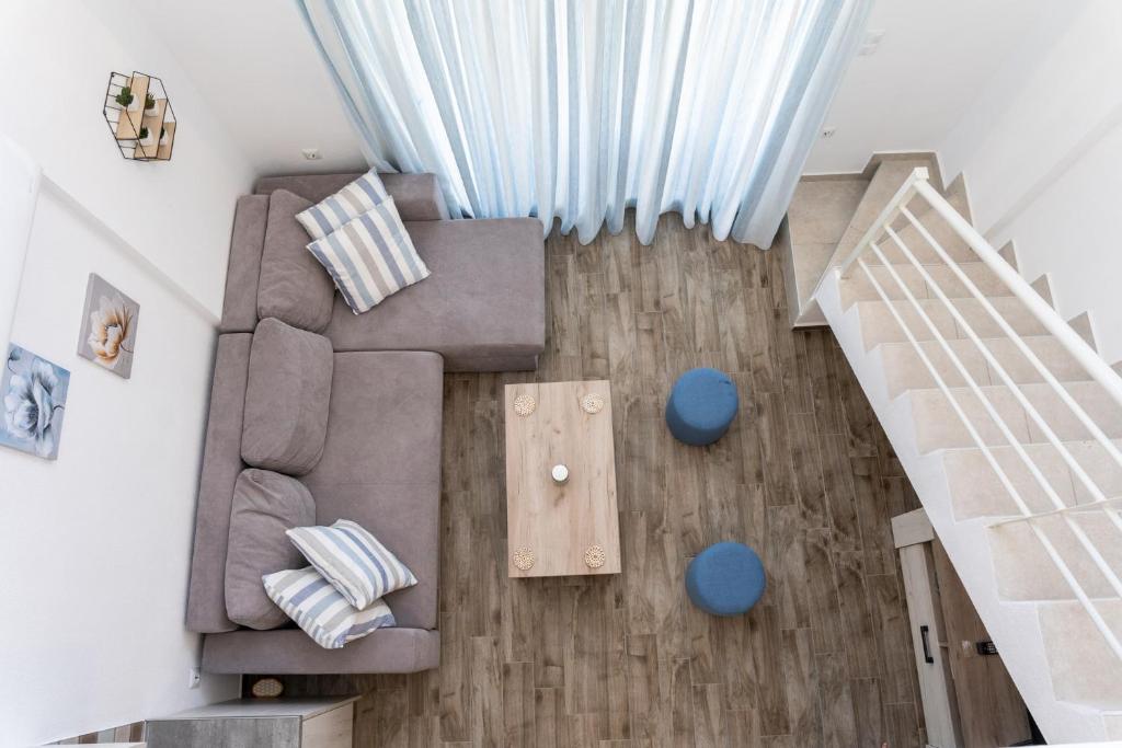 Posezení v ubytování Nefeli & Nefeli Luxury Residential Complexes