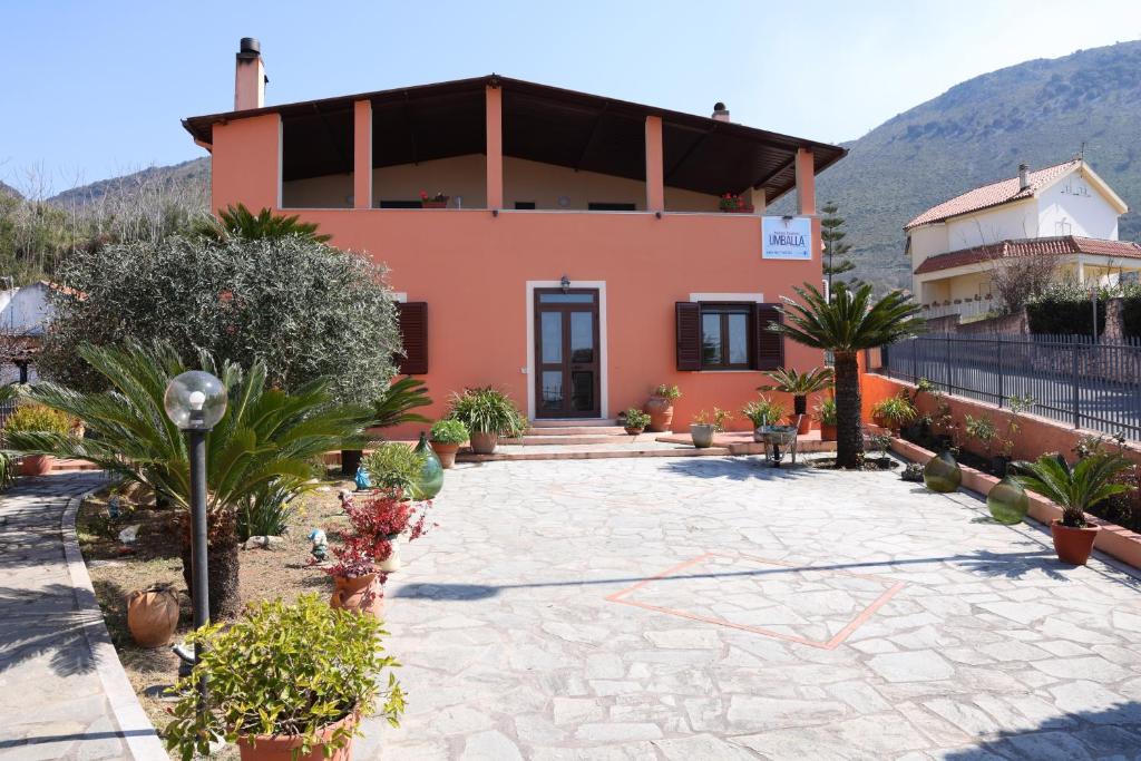 Nespecifikovaný výhled na hory nebo výhled na hory při pohledu z bed and breakfast