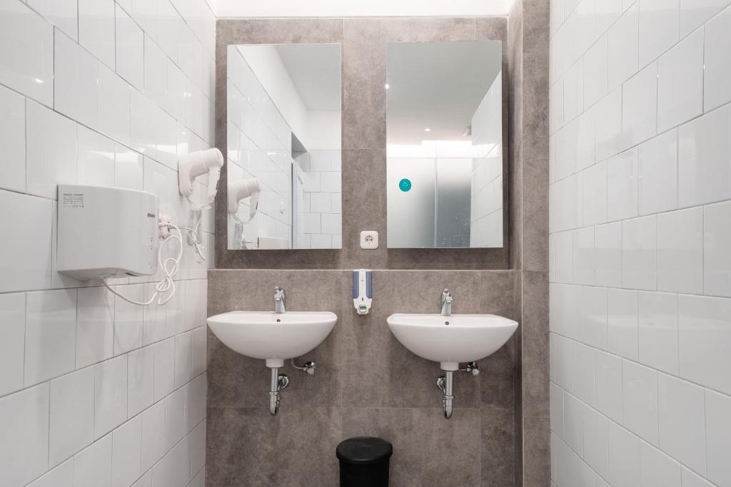 Vannituba majutusasutuses Bobopod Kebayoran Baru, Jakarta