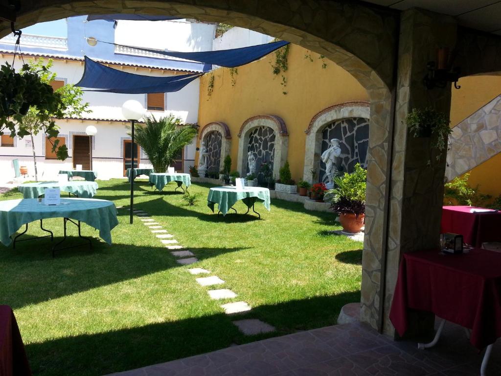 Zahrada ubytování Hotel La Moraleda - Complejo Las Delicias