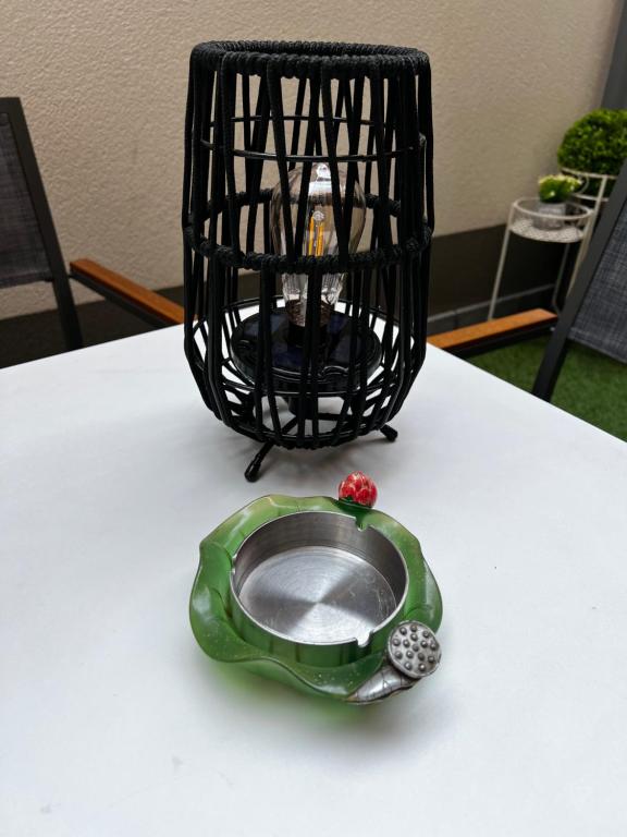 Foto dalla galleria di Modern cozy studio with backyard ad Anversa