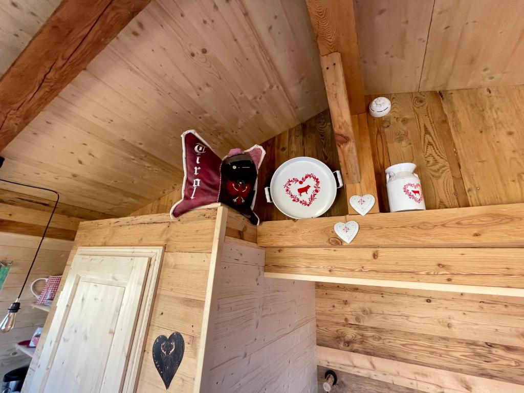 Fotografija v galeriji nastanitve Tiny House Singer - contactless check-in - Sauna v mestu Ehenbichl