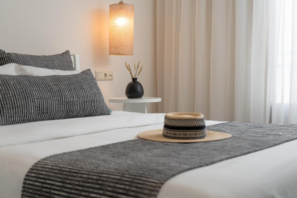 Ormos Holiday Studios - 17