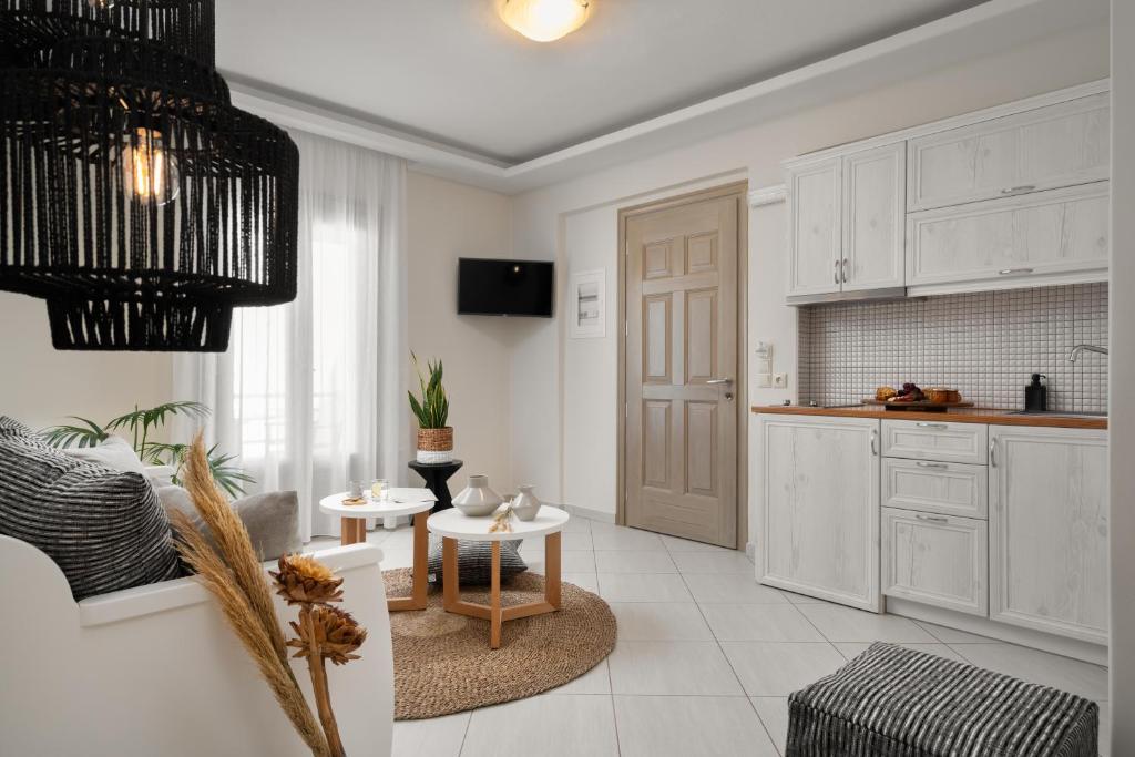 Ormos Holiday Studios - 19