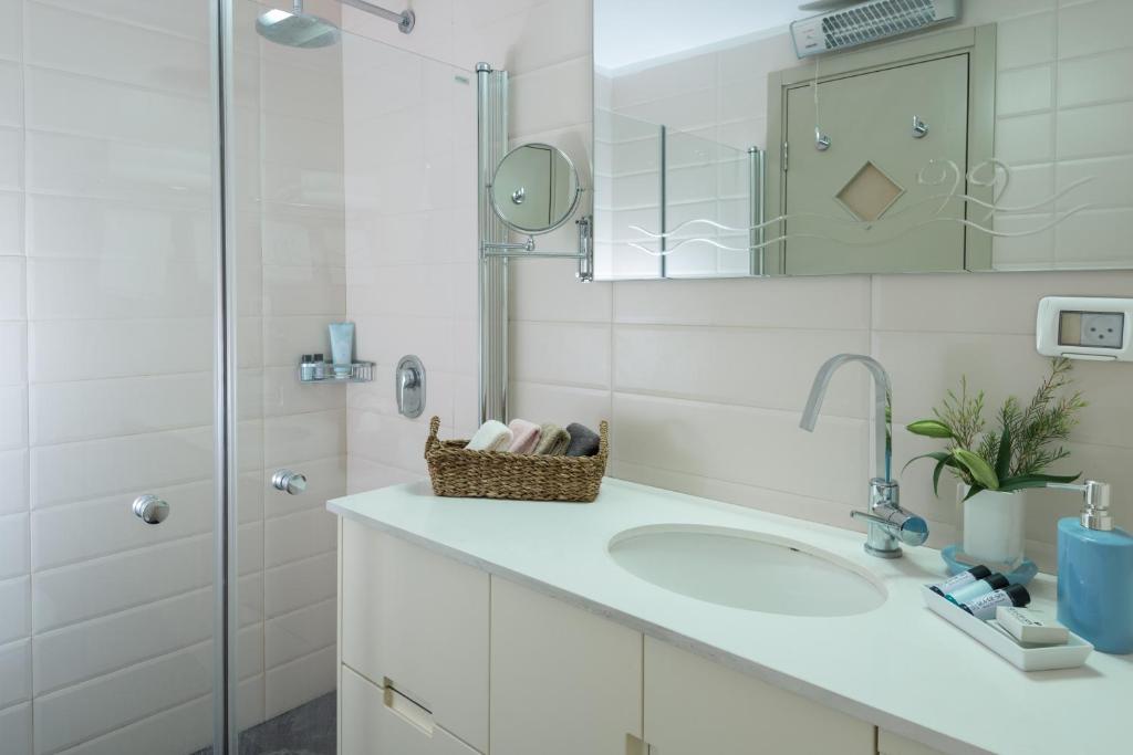 Koupelna v ubytování Rafael Residence Boutique