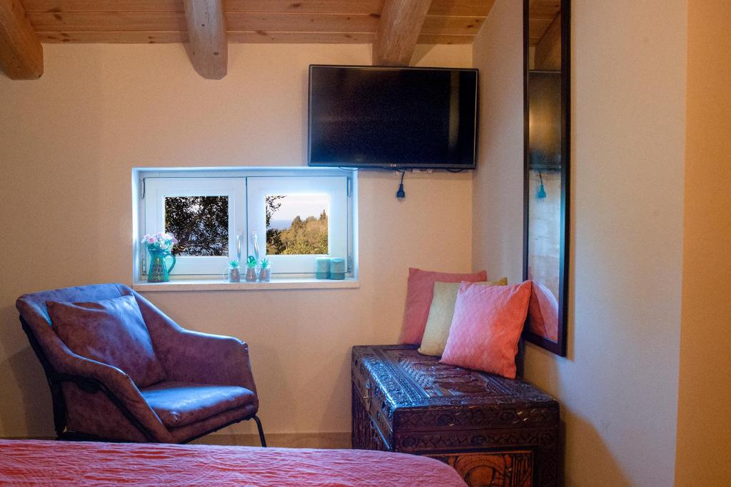 TV a/nebo společenská místnost v ubytování Family's nest